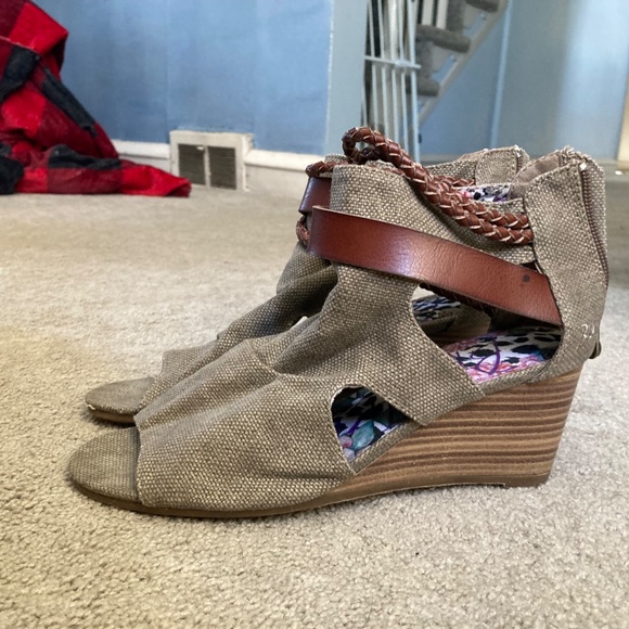 Boho Wedge Sandals - Picture 2 of 5
